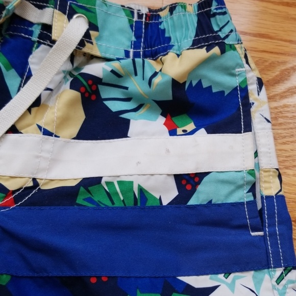 Hanna Andersson, Rash Guard w/ 2 Suits, Sz 5-7 - Picture 7 of 8